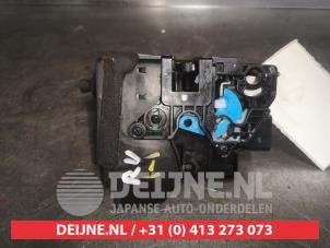 Hyundai I10 Front door lock mechanism 4-door, right O513654 photo 2