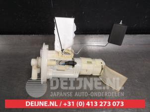Gebruikte Tank element Pomp Daihatsu Cuore (L251/271/276) 1.0 12V DVVT Prijs € 35,00 Margeregeling aangeboden door V.Deijne Jap.Auto-onderdelen BV
