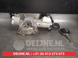 Suzuki Celerio Zündschloss+Schlüssel O513931 foto 3