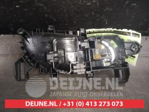 Nissan Qashqai Door handle 4-door, front left O514467 photo 2