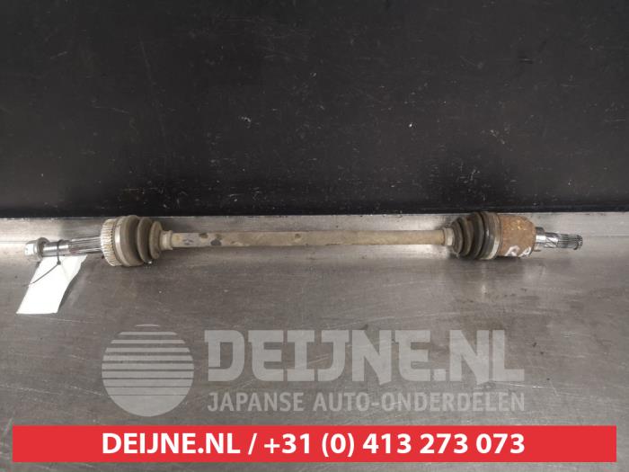 Gebruikte Aandrijfas rechts-achter Nissan Qashqai (J11) 1.6 dCi All Mode 4x4-i Prijs € 50,00 Margeregeling aangeboden door V.Deijne Jap.Auto-onderdelen BV