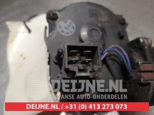 Daihatsu Sirion Scheibenwischermotor vorne O349133 foto 3