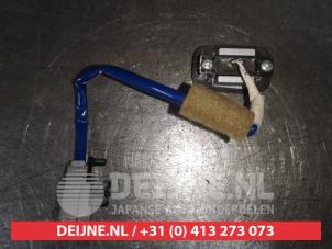 Nissan Micra Tailgate switch O514910 photo 2