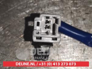 Nissan Micra Tailgate switch O514910 photo 3