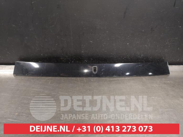 Nissan Micra Voorruitlijst O514915