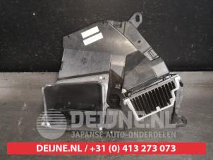 Gebruikte Head-up display Toyota Prius (ZVW3) 1.8 16V Prijs € 100,00 Margeregeling aangeboden door V.Deijne Jap.Auto-onderdelen BV