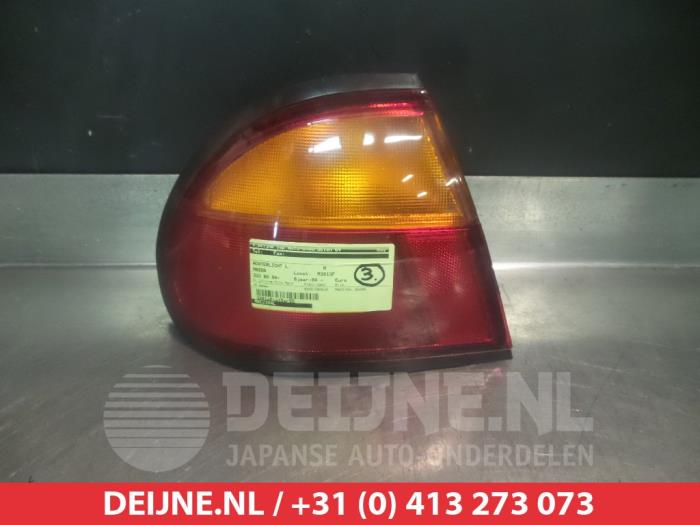 Mazda 323 Rücklicht links O83341