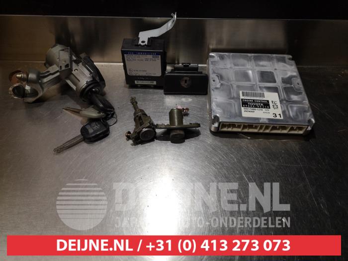 Toyota Corolla Slotenset Cilinder (compleet) O278821