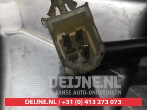 Suzuki Liana Scheibenwischermotor hinten O301340 foto 4