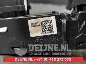 Kia Picanto Multi-functional window switch O515690 photo 3