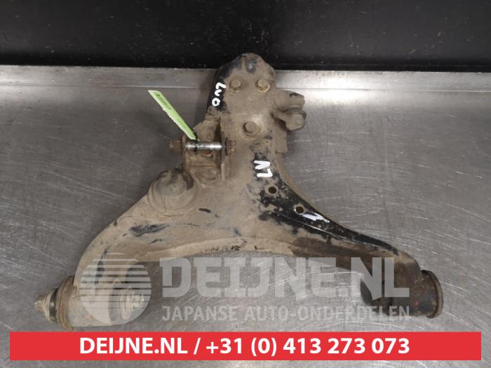 Mitsubishi Pajero Draagarm onder links-voor O515734