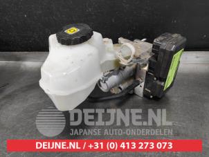 Gebruikte Rembekrachtiger Toyota C-HR (X1,X5) 2.0 16V Hybrid Prijs € 75,00 Margeregeling aangeboden door V.Deijne Jap.Auto-onderdelen BV