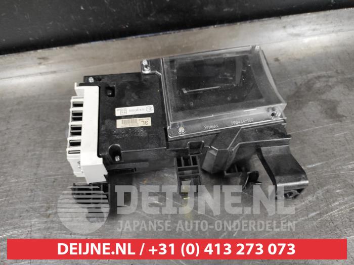 Toyota Prius Plus Frontscheibenanzeige O515929