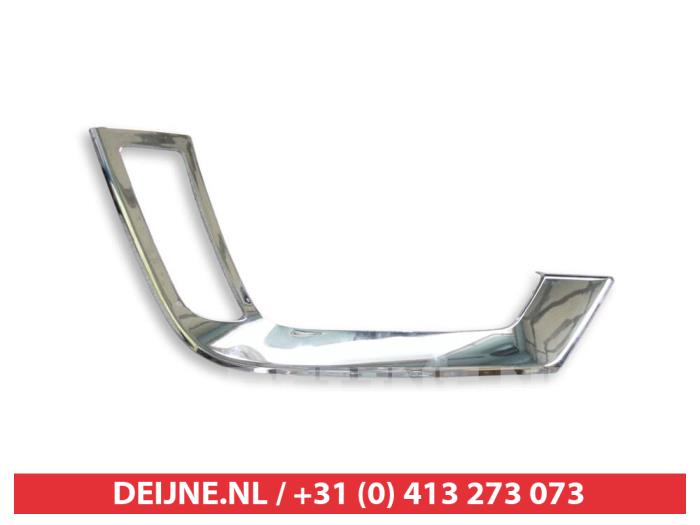 Suzuki Vitara Bumperdeel rechts-voor O9990008032