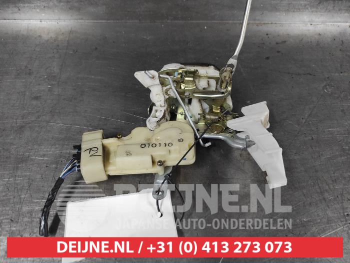 Toyota Yaris Verso Deurslot Mechaniek 4Deurs rechts-voor O516352