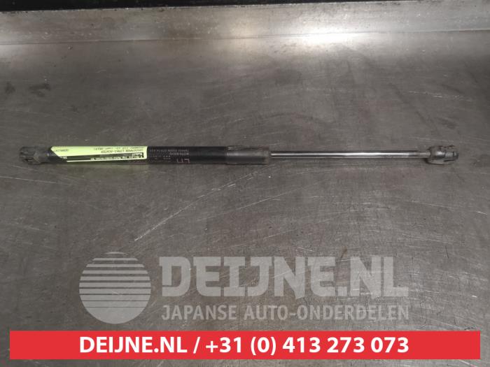 Hyundai I10 Gasdemper links-achter O516847