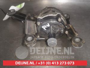 Gebruikte Extra waterpomp Kia Niro I (DE) E-Niro 64 kWh Prijs € 250,00 Margeregeling aangeboden door V.Deijne Jap.Auto-onderdelen BV