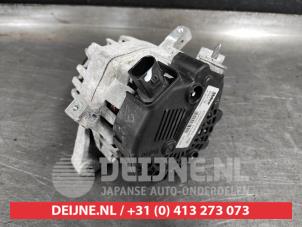 Alternator van een Toyota Yaris III (P13) 1.5 16V Dual VVT-iE 2019