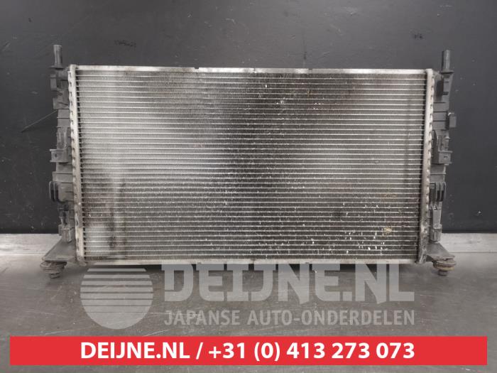 Gebruikte Radiateur Mazda 3 Sport (BK) 2.0i 16V Prijs € 25,00 Margeregeling aangeboden door V.Deijne Jap.Auto-onderdelen BV