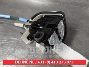 Kia Picanto Deurslot Mechaniek 4Deurs rechts-achter O517781 foto 2