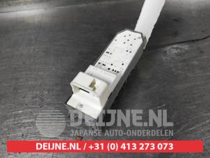 Toyota Urban Cruiser Multi-functional window switch O517836 photo 2
