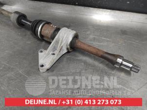 Suzuki SX-4 Aandrijfas rechts-voor O518121 foto 2