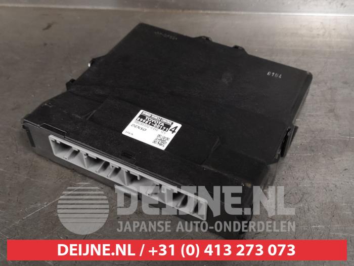 Gebruikte Computer Body Control Toyota Yaris III (P13) 1.5 16V Hybrid Prijs € 50,00 Margeregeling aangeboden door V.Deijne Jap.Auto-onderdelen BV