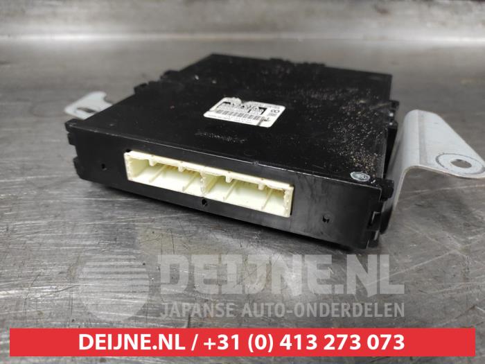 Computer Body Control van een Toyota Verso S 1.33 16V Dual VVT-I 2011
