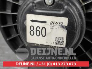 Mitsubishi Pajero Kachel Ventilatiemotor O518356 foto 3