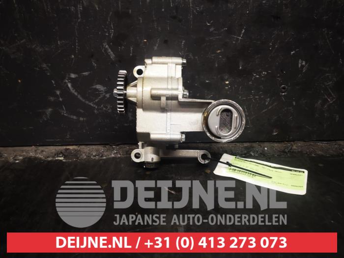 Gebruikte Oliepomp Mitsubishi Outlander (GF/GG) 2.0 16V 4x2 Prijs € 35,00 Margeregeling aangeboden door V.Deijne Jap.Auto-onderdelen BV