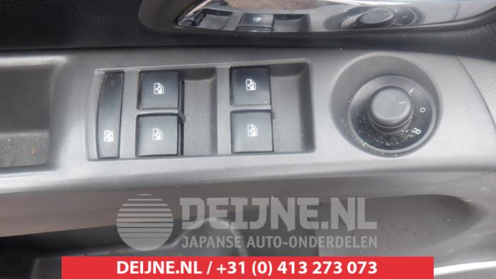 Chevrolet Cruze Combischakelaar ramen O518602