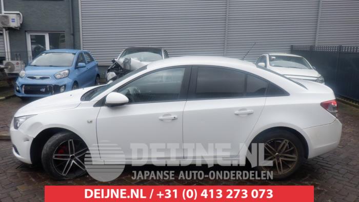Chevrolet Cruze Portierruit 4Deurs links-voor O518604