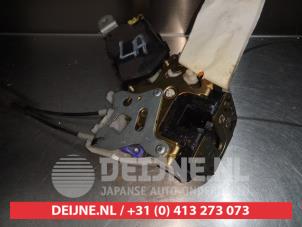 Subaru Forester Türschlossmechanik 4-türig links hinten O280193 foto 4