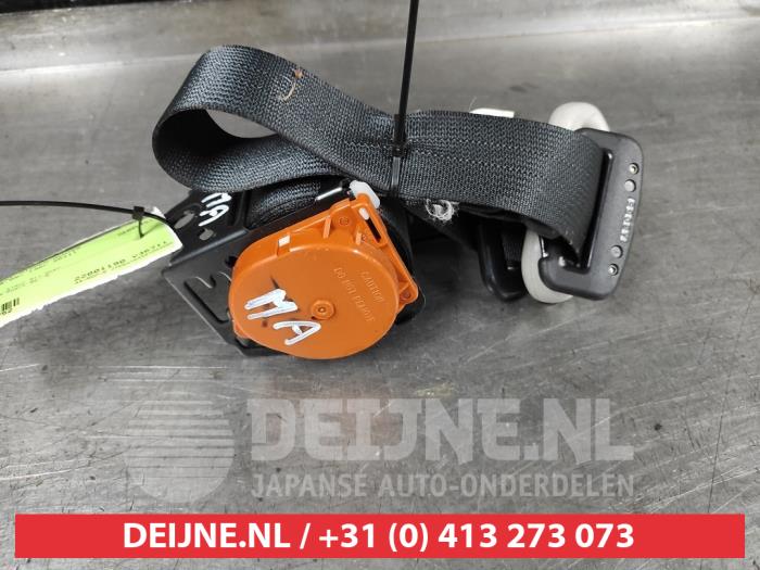Toyota Urban Cruiser Veiligheidsgordel midden-achter O518752