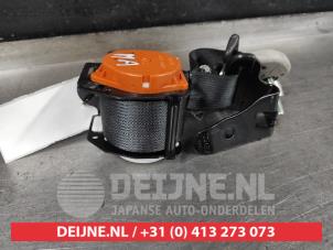Toyota Urban Cruiser Sicherheitsgurt Mitte hinten O518752 foto 2