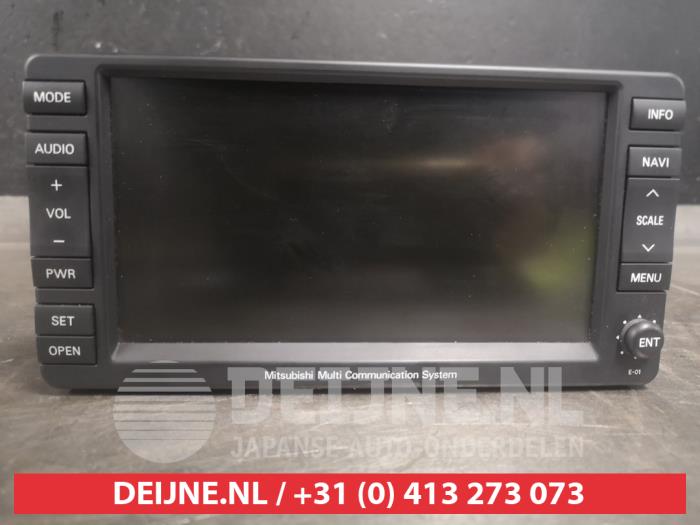 Mitsubishi Outlander Radio O519330