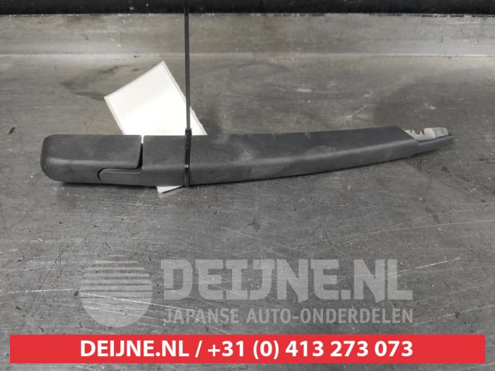 Nissan Pulsar Scheibenwischerarm hinten O519426