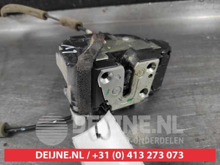 Nissan Pulsar Türschlossmechanik 4-türig links vorne O519444