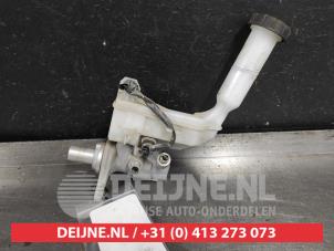 Gebruikte Hoofdremcilinder Nissan Pulsar (C13) 1.2 DIG-T 16V Prijs op aanvraag aangeboden door V.Deijne Jap.Auto-onderdelen BV