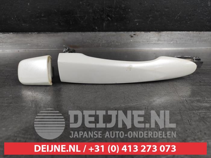 Nissan Pulsar Türgriff 4-türig rechts hinten O519458