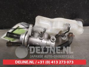Toyota IQ Master cylinder O519464 photo 2