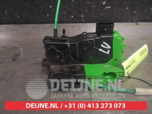 Hyundai I40 Türschlossmechanik 4-türig links vorne O519750 foto 2