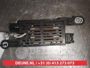 Mazda 6 Radio condensator O519913 foto 2