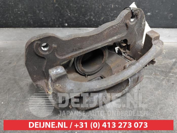 Mitsubishi L200 Bremszange links vorne O520091