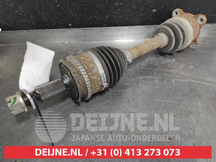 Gebruikte Steekas rechts-voor Mitsubishi L-200 2.4 Clean Diesel 4WD Prijs € 100,00 Margeregeling aangeboden door V.Deijne Jap.Auto-onderdelen BV