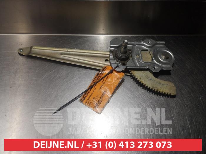 Toyota Yaris Ruitmechaniek 4Deurs links-achter O290892