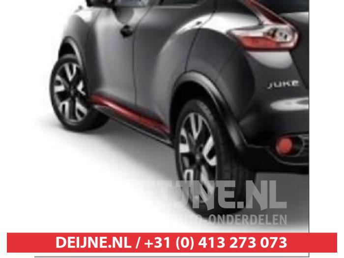 Nissan Juke Portierlijst O520766