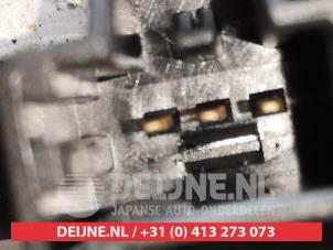Mazda 3 Scheibenwischermotor hinten O300964 foto 3