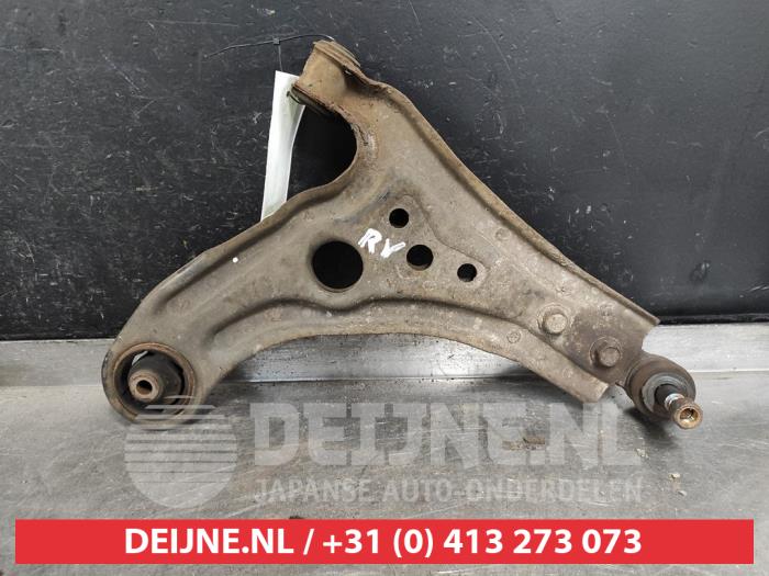 Chevrolet Kalos Front lower wishbone, right O520920