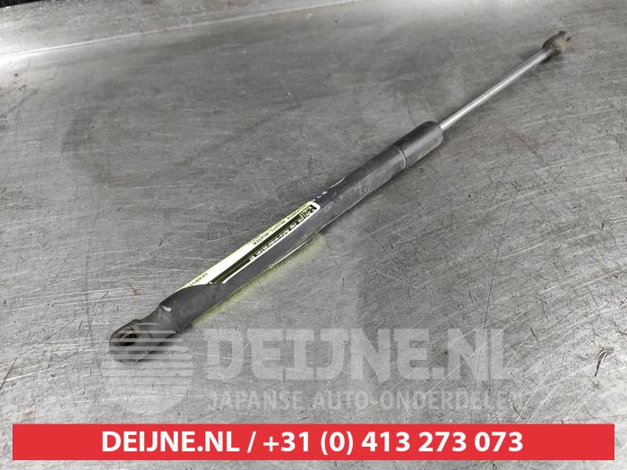 Kia Ceed Gasdemper rechts-achter O521028